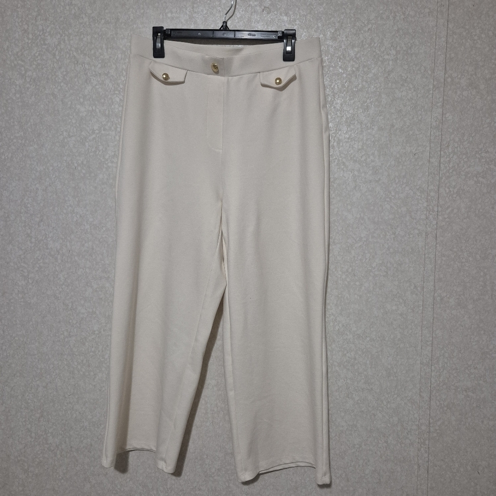 Michael Kors Cream Pants with Gold Accents...size:L